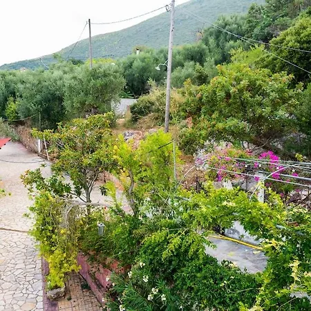 Sohoro House Apartamento Fagias