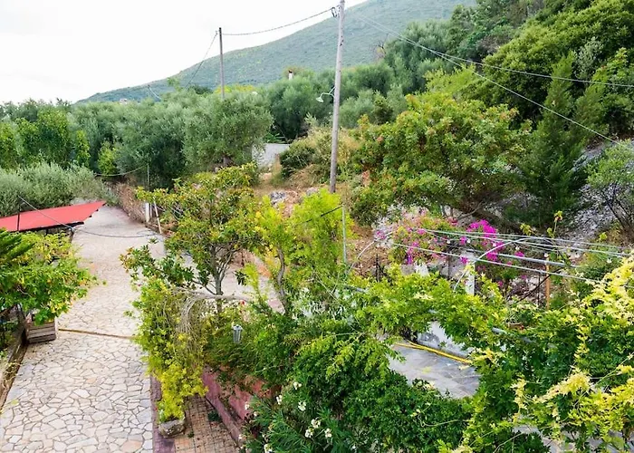 Sohoro House Apartman Fayiás